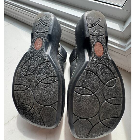 Born Black Leather Clogs Women’s Size 10 / EU 42 Slip-On Comfort Shoes - Picture 4 of 6